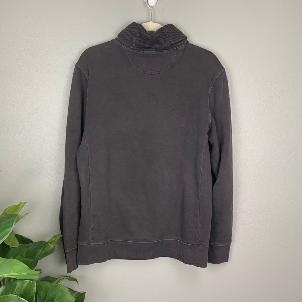 Gap Pullover V-Neck Sweater with Button Detail - Picture 2 of 5